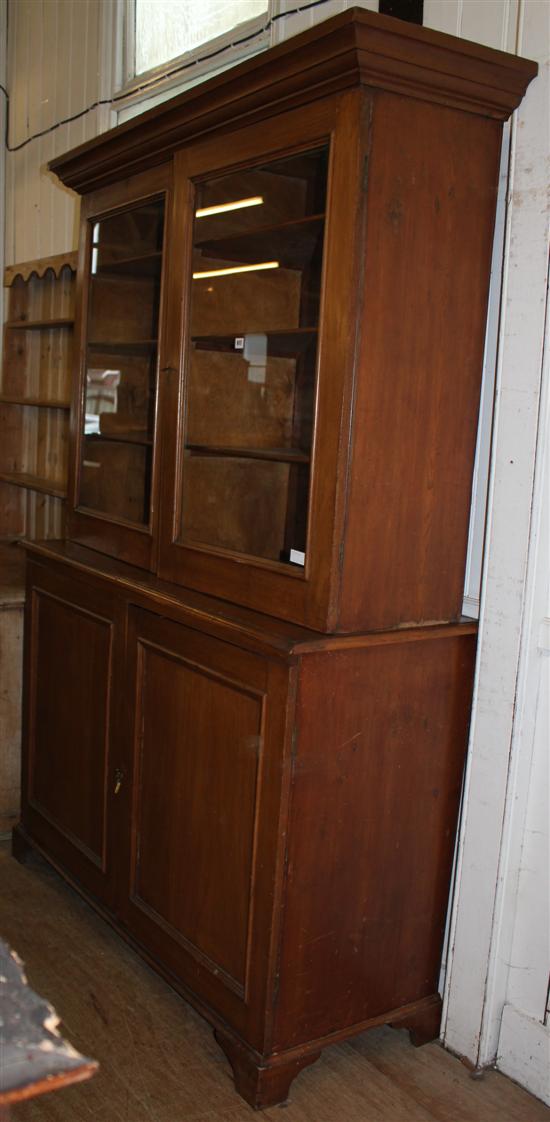 Mahogany glazed bookcase(-)